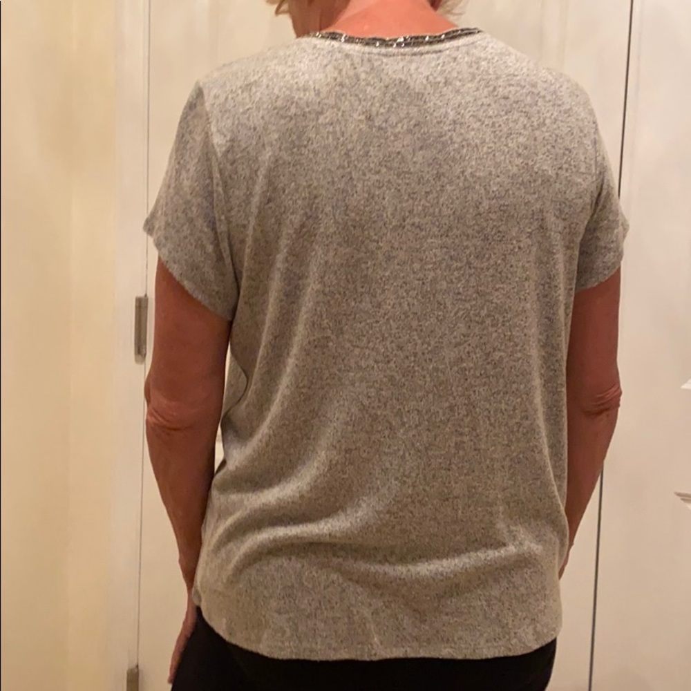 Tops - Picture 2 of 4